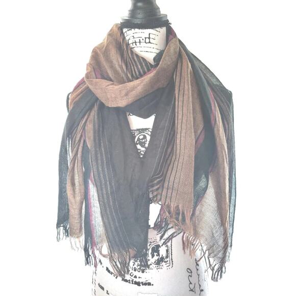 Metallic Silky Scarf/Wrap Measures Width 23.5 Inches X Length 72 Inches Fringes - Picture 1 of 3
